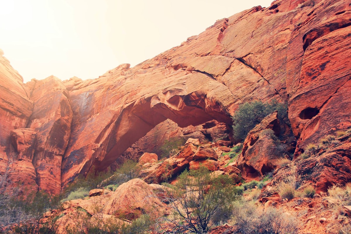 Entrada Snow Canyon red rock arch landscape